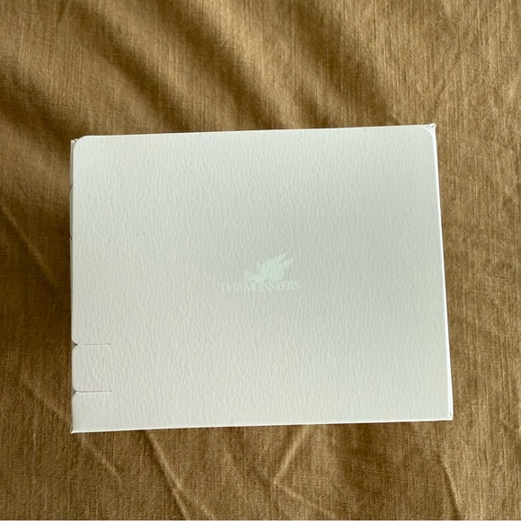 Authentic Pop Mart Have a Seat Labubu - Brand New Sealed Box - Picture 6 of 6